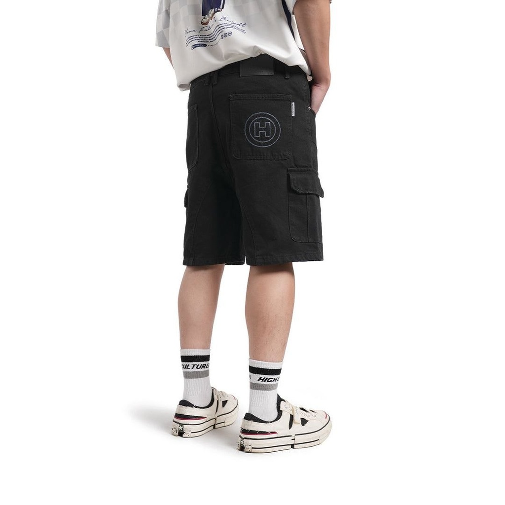 60b92867-fb1a-4a5a-a618-38f1d286fa85.webp