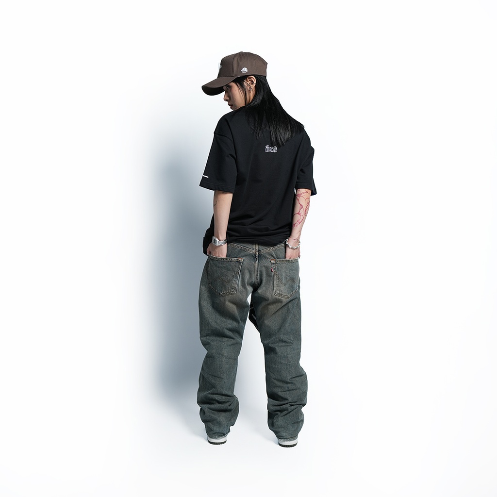 11907402-MODEL-04.webp