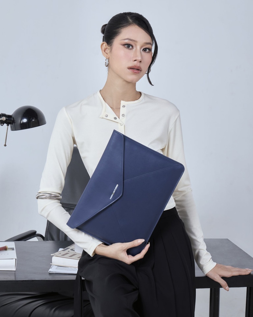 The Luna Carry Sleeve - 43 ( S )